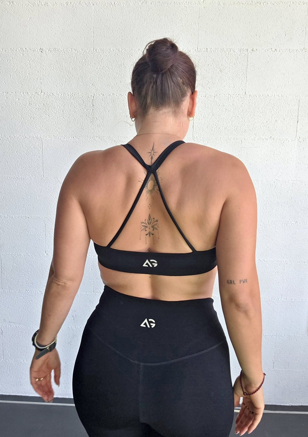 Short Athena – – Strong by AG