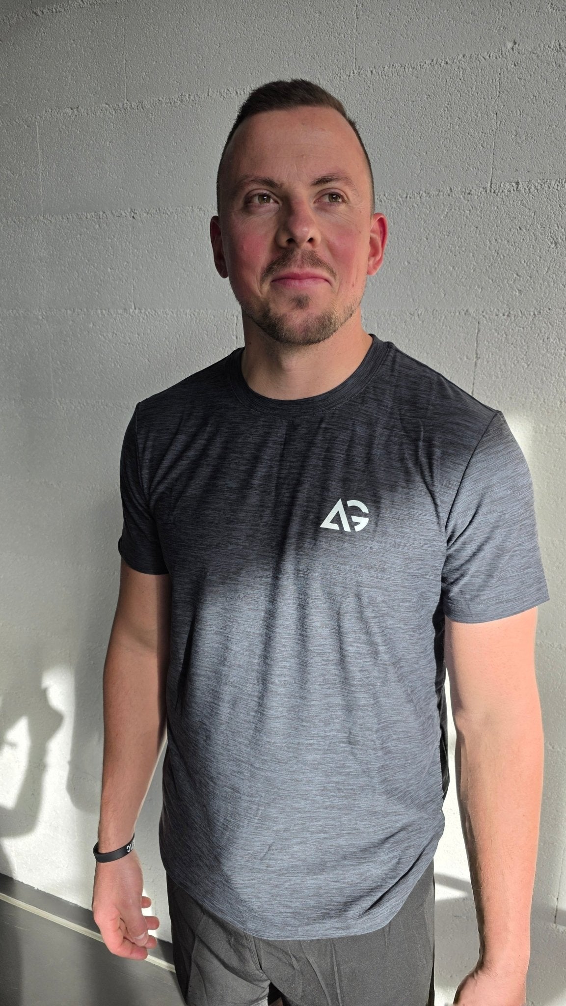 T-Shirt hybride – – Strong by AG