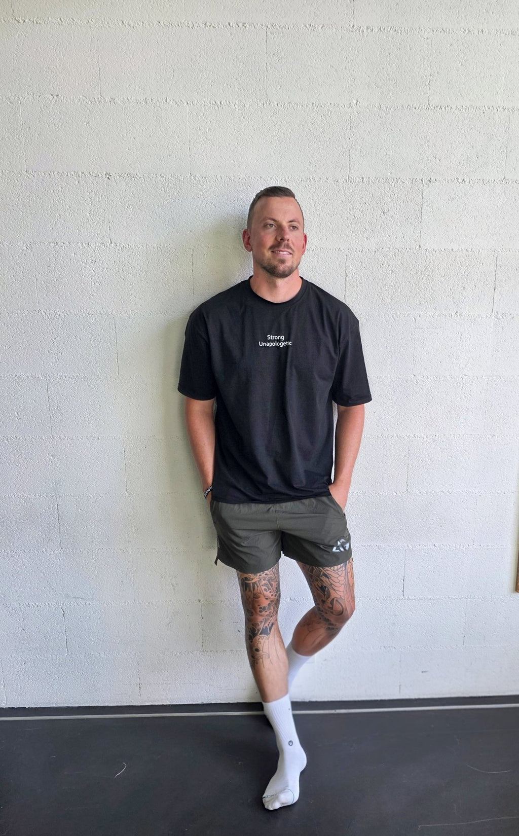 T-Shirt - Unbreakable – T-shirt – Strong by AG